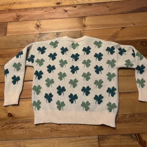 St. Patrick's Day Sweater Women's Large - Picture 3 of 3